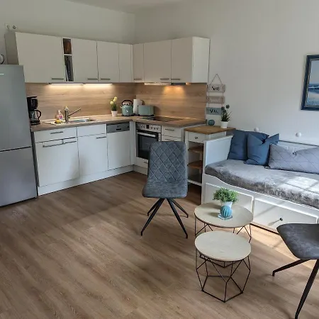 Freya In Der Ostseeresidenz Gendarm Appartement Wischuer