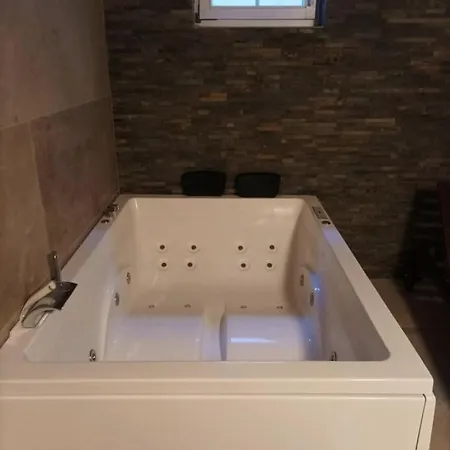 Freya In Der Ostseeresidenz Gendarm