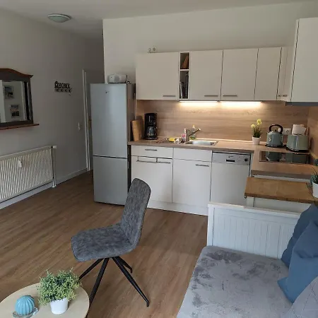 Freya In Der Ostseeresidenz Gendarm Appartement Wischuer