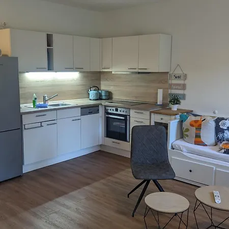 Freya In Der Ostseeresidenz Gendarm Wischuer