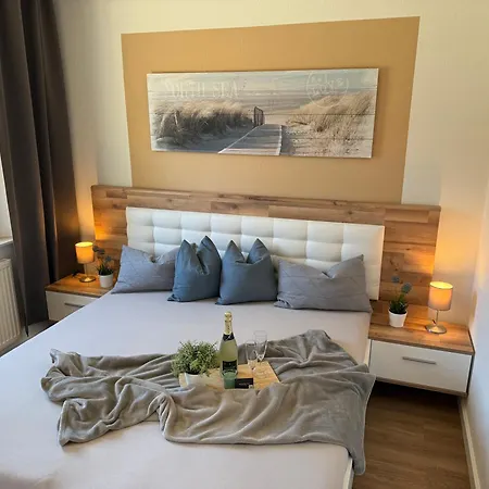 Freya In Der Ostseeresidenz Gendarm Appartement